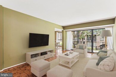 2032 Royal Fern Ct unit 11A, Reston, VA 20191 - photo 3