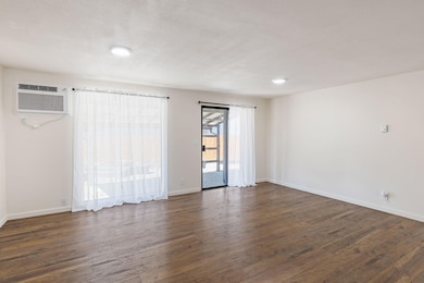 16-web-or-mls-1696-ne-9th-st