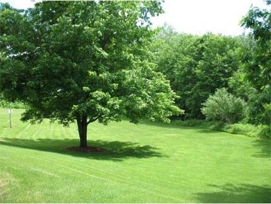 404 Dresser Hill Rd, Dudley, MA 01571 - photo 2