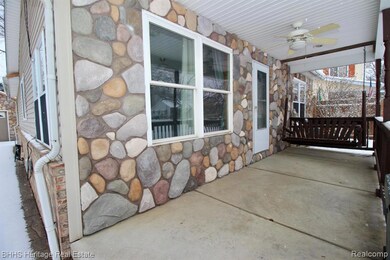 301 N Fitch St, Durand, MI 48429 - photo 2