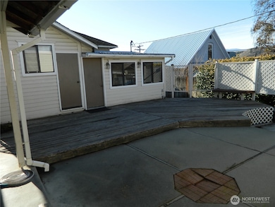 19 E 3rd St, Tonasket, WA 98855 - photo 7