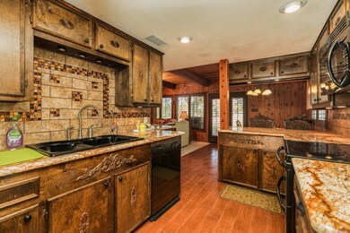 4924 Wells Rd, Brazoria, TX 77422 - photo 4