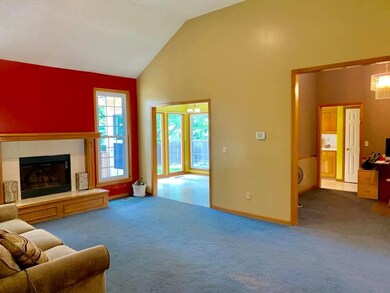 6917 Reeder Ct, Shawnee, KS 66203 - photo 7