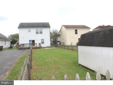 221 Commerce St, Harrington, DE 19952 - photo 2