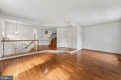 3916 Barcroft Mews Ct, Falls Church, VA 22041 - photo 6