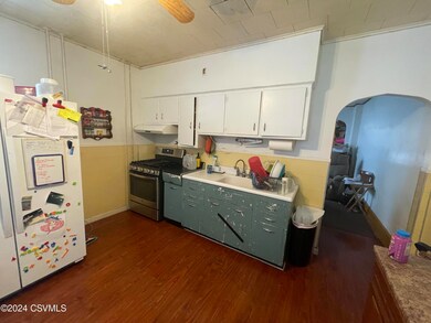 454 S Shamokin St, Shamokin, PA 17872 - photo 3