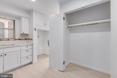 4242 Pine St unit 2B, Philadelphia, PA 19104 - photo 6