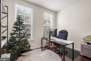 9016 Endicott Place, Lorton, VA 22079 - photo 5