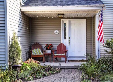 56 Wakefield Ct, Delmar, NY 12054 - photo 3