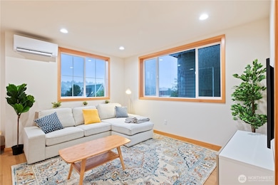 2844 22nd Ave W, Seattle, WA 98199 - photo 5