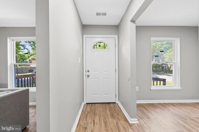 7701 Swan Terrace, Hyattsville, MD 20785 - photo 2