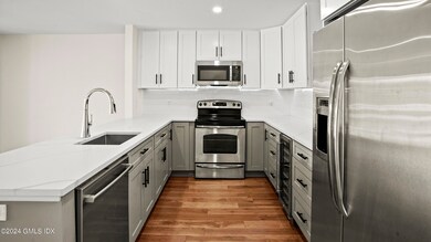 11 River Rd unit 106, Cos Cob, CT 06807 - photo 4