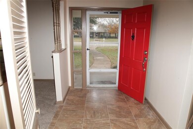 601 Hunter St, Bonham, TX 75418 - photo 3