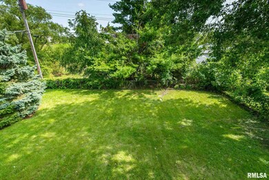 5017 N Harrison St, Davenport, IA 52806 - photo 5