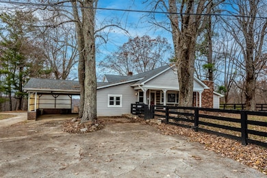 5654 Wilmington Rd, Oregonia, OH 45054 - photo 2