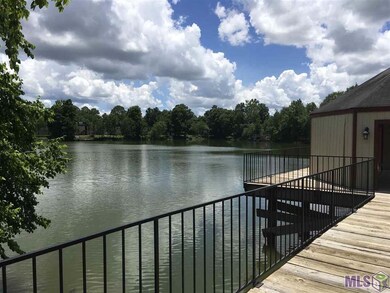 10304 W Winston Ave Unit 5, Lake Plaza Condo