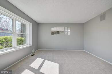 9342 Cross Timbers Ct, Laurel, MD 20723 - photo 5