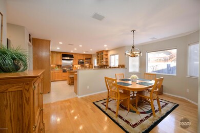 Dining to Kitchen