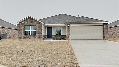 2012 W Hunters Springs Way, Mustang, OK 73064 - photo 2
