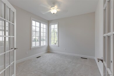 First floor guest bedroom/study with full bath