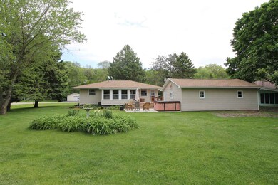 851 W Happy Hollow Rd, Janesville, WI 53546 - photo 3