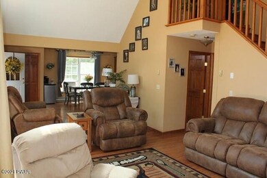 1041 Green Valley Cir, Jefferson Township, PA 18436 - photo 7