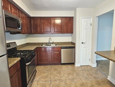 228 Monroe Rd unit 4, Bolingbrook, IL 60440 - photo 4