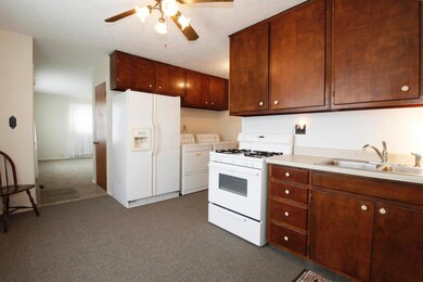 Kitchen / Eat-In Space