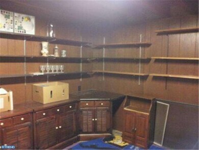 1076 Cedarwood Rd, Glenolden, PA 19036 - photo 7