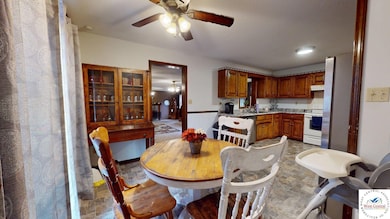 17667 Daisy Rd, Hughesville, MO 65334 - photo 6