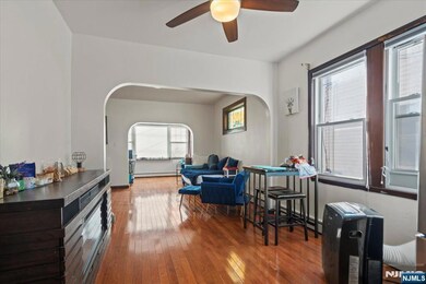 436 Undercliff Ave unit 1, Edgewater, NJ 07020 - photo 4