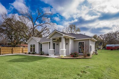 2509 W 3rd Ave, Corsicana, TX 75110 - photo 2