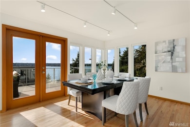 8049 W Mercer Way, Mercer Island, WA 98040 - photo 7