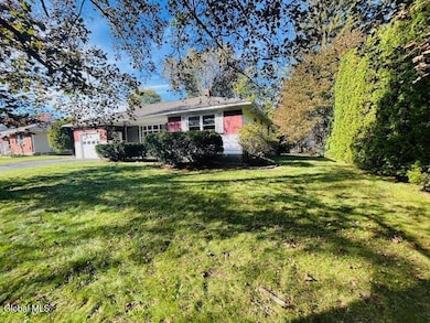 1012 John Alden Ln, Schenectady, NY 12306 - photo 2