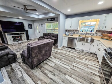 328 Cessna Ln, Shelbyville, TN 37160 - photo 7