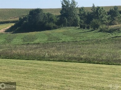 1835 S 44th Ave W, Newton, IA 50208 - photo 2