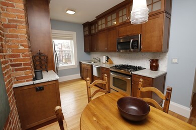 919 Beacon St unit 2, Boston, MA 02215 - photo 5