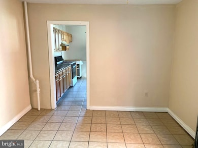 1034 Cotton St, Reading, PA 19602 - photo 4