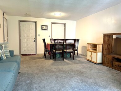 15 Thompson Dr unit 12, Randolph, MA 02368 - photo 2