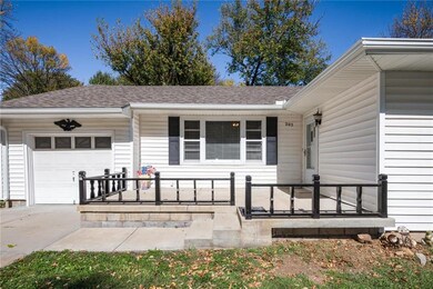 Low Maintenance Vinyl siding with a brand new roof
