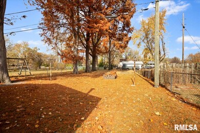 2373 E Keys Ave, Springfield, IL 62702 - photo 5