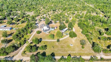 000 Peacock Cir, Youngstown, FL 32466 - photo 4