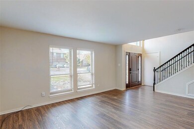 308 Creekside Dr, Hurst, TX 76053 - photo 5