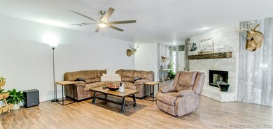 15402 N Javine Hill Rd, Skiatook, OK 74070 - photo 6