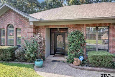 718 Cedar Creek Dr, Tyler, TX 75703 - photo 4