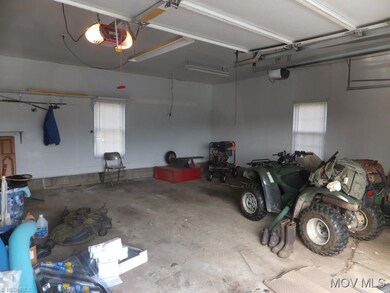 24X24 DOUBLE GARAGE