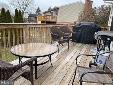 4126 Ricklyn Dr, Chambersburg, PA 17202 - photo 6