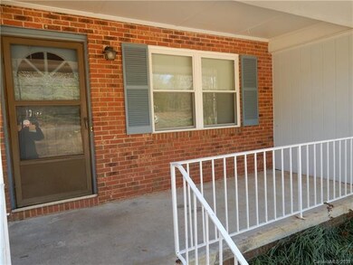 304 Wilson Rd, Shelby, NC 28152 - photo 4