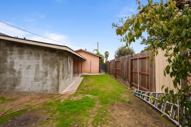 9135 Orchid Ln, Delhi, CA 95315 - photo 6