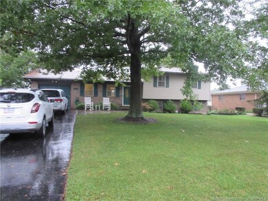 4323 Country View Dr, Floyds Knobs, IN 47119 - photo 7